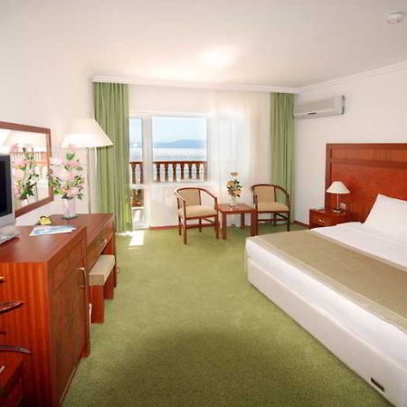 Cesme Palace Resort מראה חיצוני תמונה